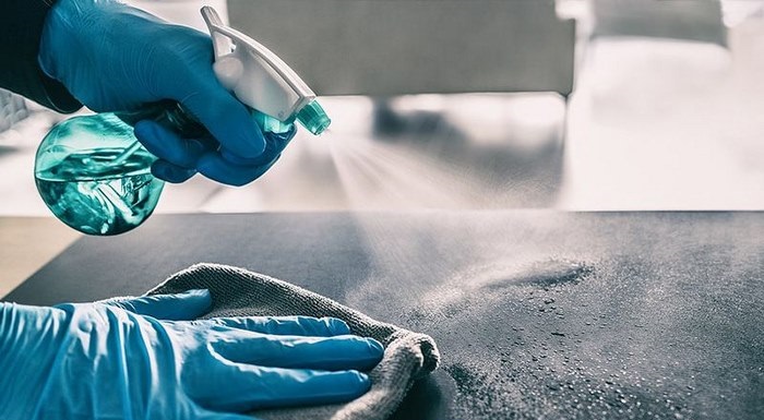 Xử lý ghế sofa bị mốc đơn giản, nhanh chỉ trong 1 phút 4 Nhờ đến dịch vụ vệ sinh chuyên nghiệp giúp tẩy mốc hiệu quả