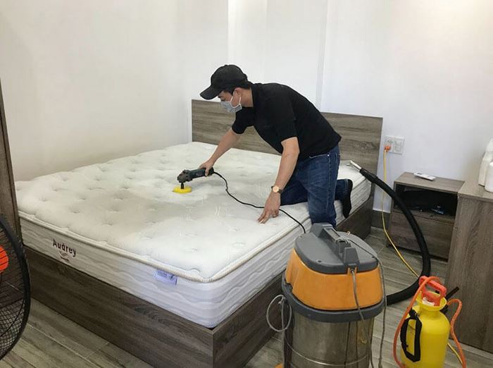 Dịch vụ giặt nệm ở Dầu Tiếng của Vệ Sinh Sao Việt chuyên nghiệp, sử dụng máy móc hiện đại