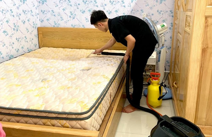 Dịch vụ giặt nệm ở Thủ Dầu Một - Giặt sạch, Diệt Khuẩn 2 Dịch vụ giặt nệm ở Thủ Dầu Một Vệ Sinh Sao Việt cung cấp do các nhân viên chuyên nghiệp, có nhiều năm kinh nghiệm đảm nhiệm