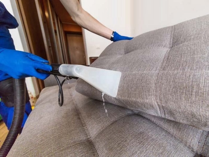 Đơn vị giặt sofa ở Dĩ An - Giặt sạch, Diệt khuẩn 1 Dịch Vụ Vệ Sinh Sao Việt là đơn vị giặt sofa ở Dĩ An chuyên nghiệp, giá tốt