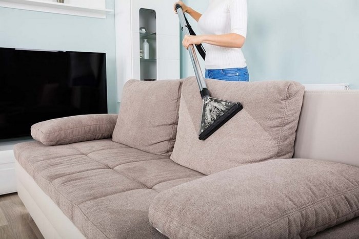 Dịch Vụ Vệ Sinh Sao Việt có chính sách bảo hành giặt sofa linh hoạt