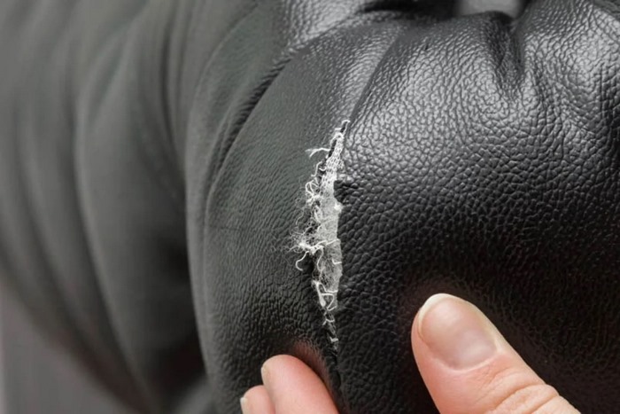 Cách khắc phục sofa da bị rách đơn giản, hiệu quả 1 Sofa da bị rách ảnh hưởng đến độ bền và tính thẩm mỹ